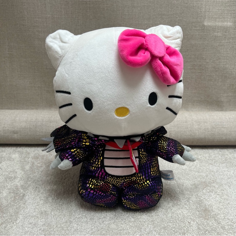 NWT Hello Kitty dinosaur Cosplay Con plush - Picture 2 of 13